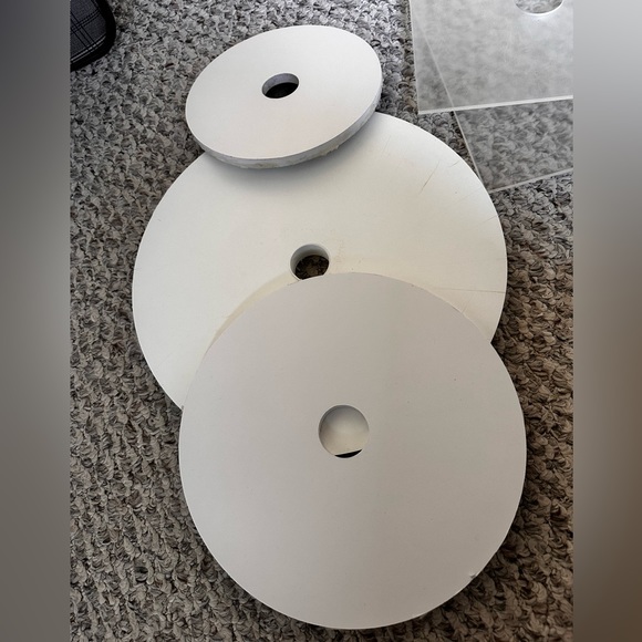 Topsy Turvy Cake Stand, rounded and squared cake. - Picture 4 of 9